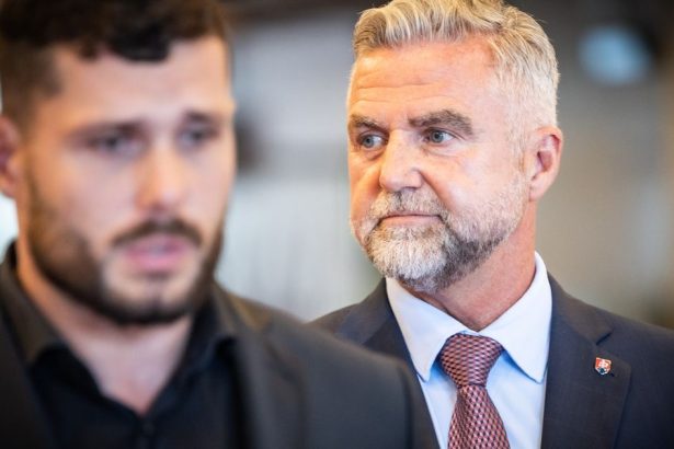 Dvaja poslanci Smeru ukazali preco by vam malo byt luto Roberta Fica