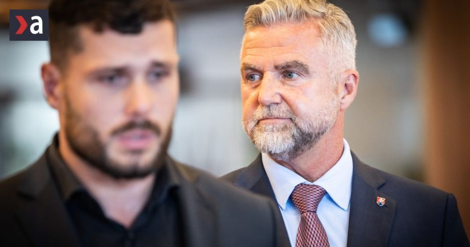 Dvaja poslanci Smeru ukazali preco by vam malo byt luto Roberta Fica