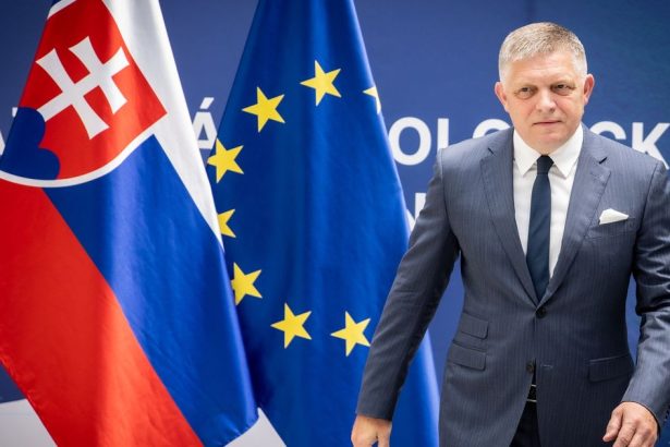 Naozaj su vsetci imbecili a len Robert Fico vidi Rusko spravne