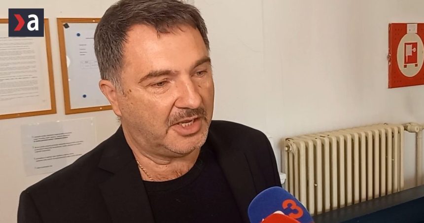 Obhajoval mafianskeho bosa Cernaka teraz znova pred sudom