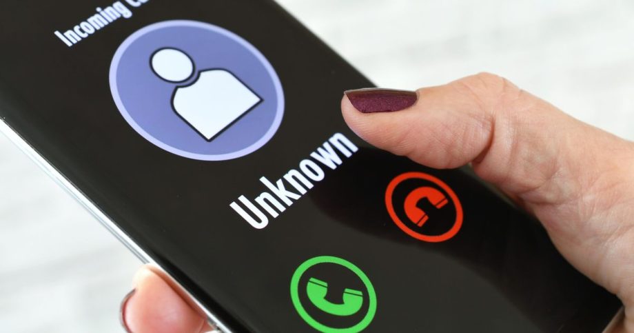 Nova vlna podvodnych telefonov Co odporucaju operatori