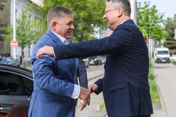 Pred siestimi rokmi Peter Pellegrini vyhral nad Robertom Ficom