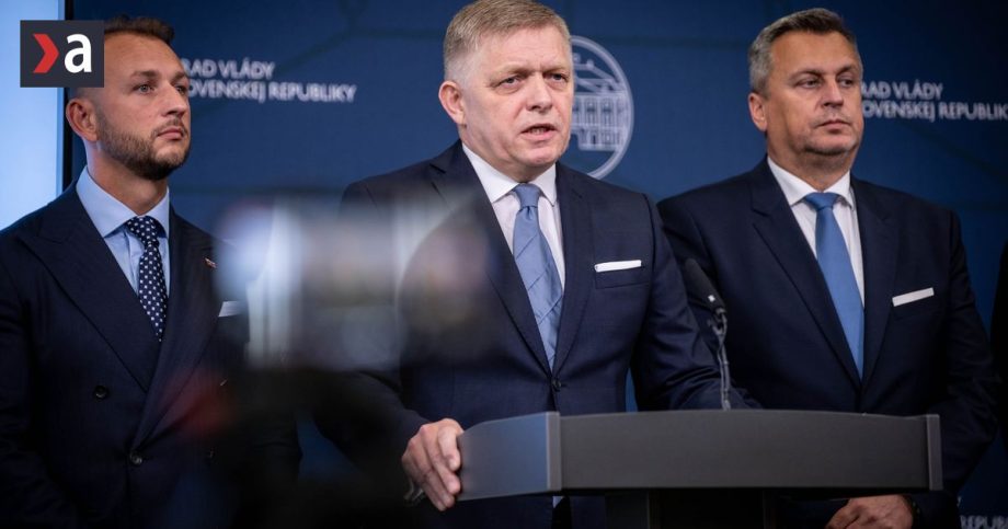 Robert Fico si z nich robi dobry den a oni mu nadsene tlieskaju