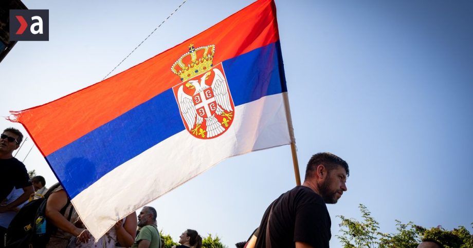 Spovede Slovakov v Srbsku Vucic plati ludi na bitie a zastrasovanie Od Roberta Fica ocakavali ochranu