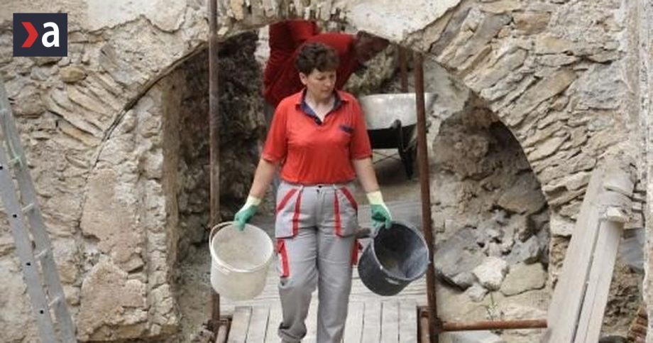 Tak zlikvidovat uspesny program dokazeme asi len na Slovensku Ministerka Simkovicova zatlkla povestny klinec