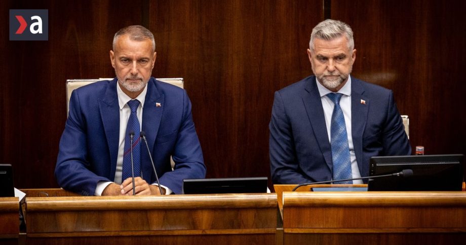 Koalicia ukoncila rozpravu v parlamente Minister Kamenicky skopiroval minulorocnu spravu tvrdia matovicovci