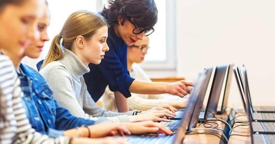Maturita po novom Na vyber papier alebo pocitac