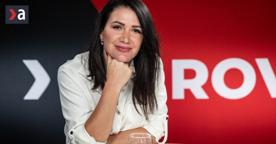 Predseda SaS si striela do kolena tvrdi Bitto Ciganikova