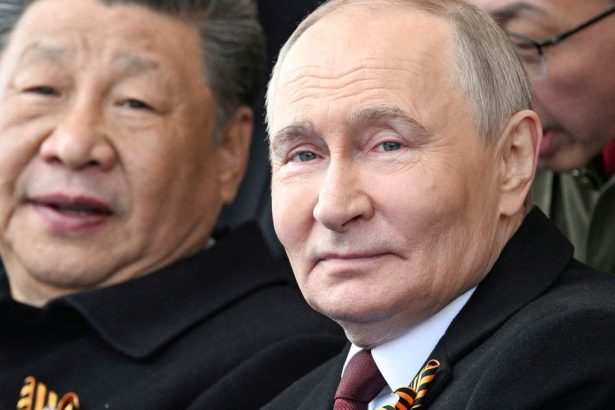 Ticho pred burkou Co Putin dohaduju v Cine