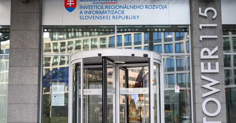 Migal Na ministerstve urobime poriadok ide o zaujmy spriaznenych firiem