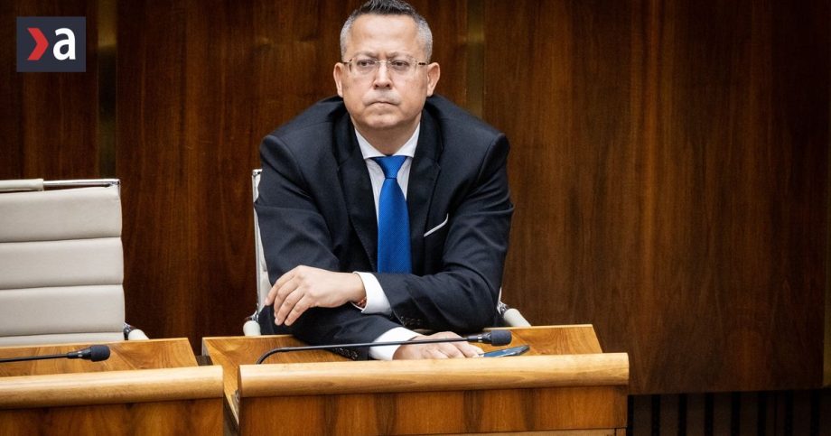 Minister financii Kamenicky dostal prekvapivu spravu z New Yorku