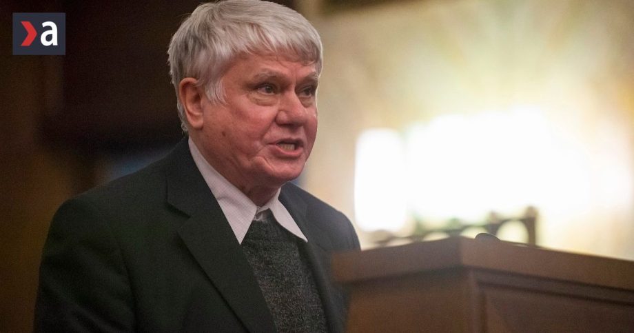 Bol to pevny a nenamysleny clovek prirodzena autorita