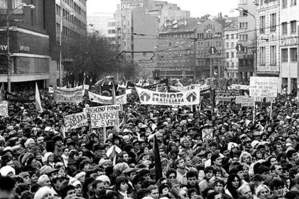 Den boja za slobodu a demokraciu si ludia nenechali vziat