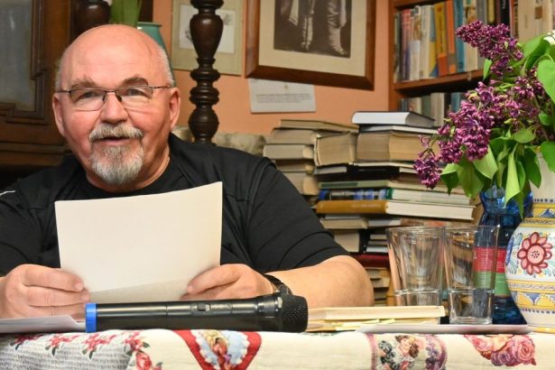 Dobra sprava pre svet Ludia knihy stale citaju