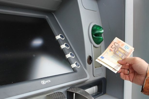 Kradeze z bankomatov po celom Slovensku