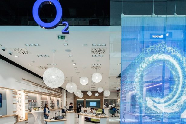 O2 narastlo v pocte mobilnych klientov o desiatky tisic SIM Zverejnilo financne vysledky