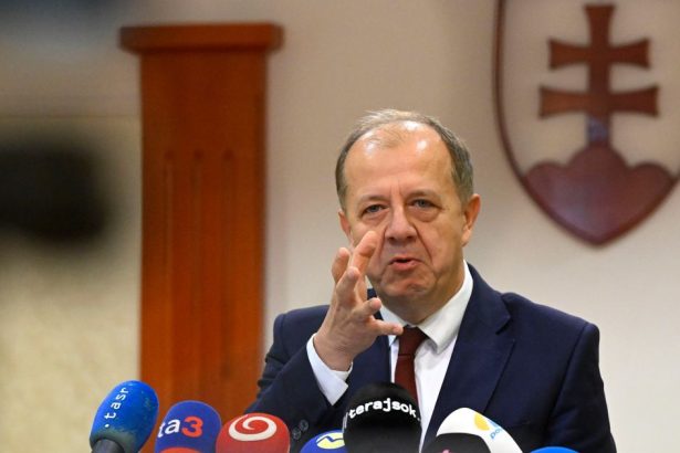 Richard Rybnicek Pohrdaju mestami a obcanmi