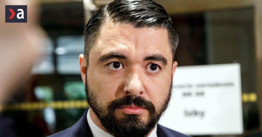 Byvaly prislusnik SIS Riaditel Gaspar zatiahol sluzbu do politickeho boja