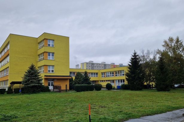 Cirkevna skola v Kezmarku nema peniaze na platy