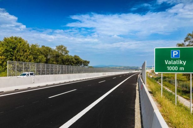 Dennodenne tisice vozidiel prechadzaju Kosickym obchvatom