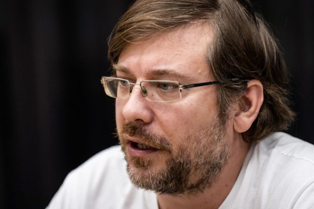 Hlboko do historie Rozhovor s Tomasom Lukackom