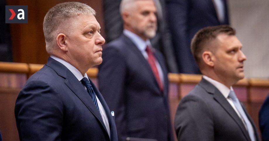 Povinnosti splnime ked nam to vyhovuje tvrdi Fico Vlada si z dlhovej brzdy tazku hlavu nerobi