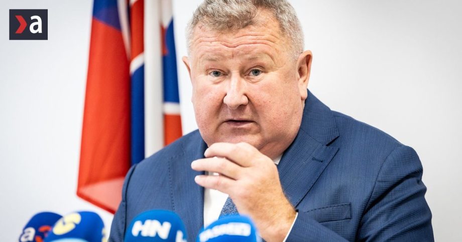 Predbehli ho len Kalinak a Kazimir sef URSO odmietol prezradit kde zarobil viac ako 200 tisic