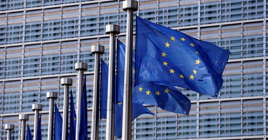 Brusel tvrdi voci Elonovi Muskovi EU sa zameriava na chatbota Groka hrozi prisny trest