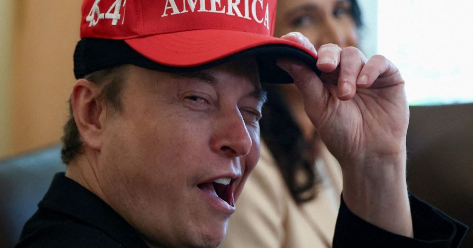 Elon Musk ma novu viziu buducnosti oznamuje svet bez dochodkov