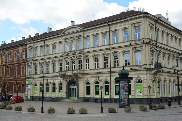 Mesto Kosice prichadza o peniaze Hotel prenajali banke za smiesnu sumu