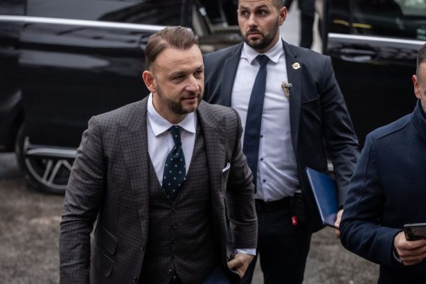 Minister vnutra reagoval na luxusnu dovolenku Je to moja sukromna vec