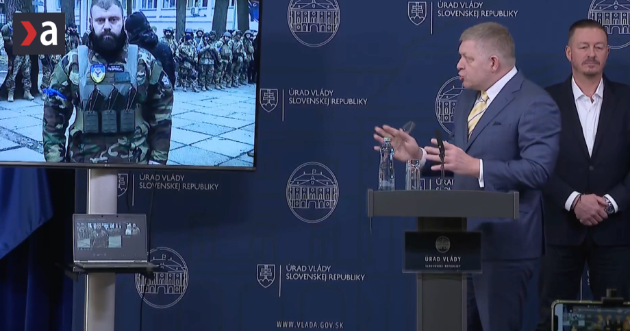 Od prevratu ktorym strasil Robert Fico uplynul rok Policia stale patra po pucistoch ale zabudla ich vypocuvat
