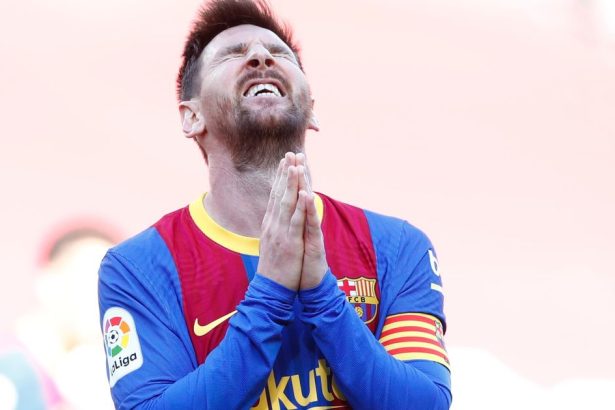 Preco kuchar zaraba viac ako casnik Z rovnakeho dovodu preco Lionel Messi zaraba viac ako vy nazor Roberta Chovanculiaka