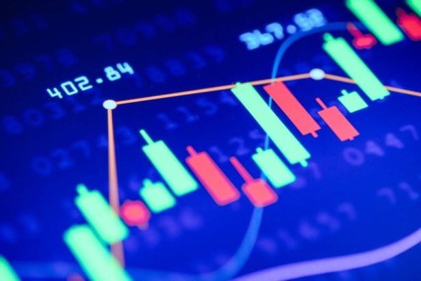 Revolut odhalil netradicne data o investovani Slovakov