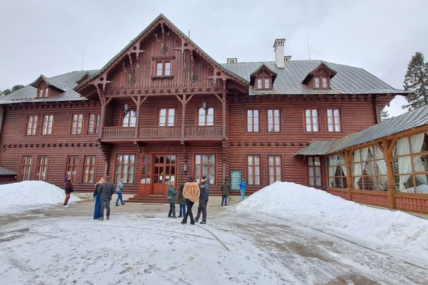 Zamock hohenlohe s interierom 19 storocia laka milovnikov tatier