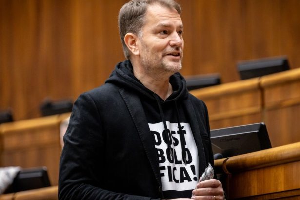 Igor Matovic namiesto ospravedlnenia odkazal Tiborovi Gasparovi aby si to dal k noham