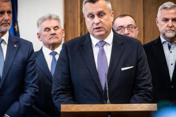 Koalicia posiela z Bratislavy do Kosic same zbytocnosti komentar Martina Behula