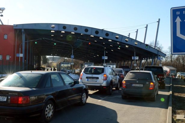 Na hranicnom priechode Vysne Nemecke sprisnili kontroly ktore nesuvisia s nedavnym prevozom kontrabandu