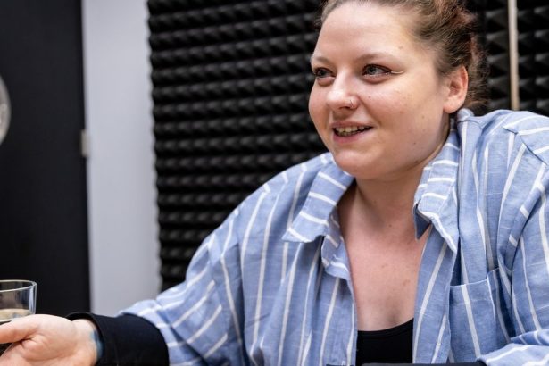 Necitim sa ako madarska otazka skr som taky vykricnik priznava slamova poetka Veroni Gyenge