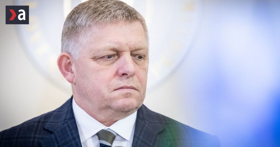 Robert Fico nechal ostatnych ministrov napospas Richard Rasi sa s opoziciou vlecie o cas