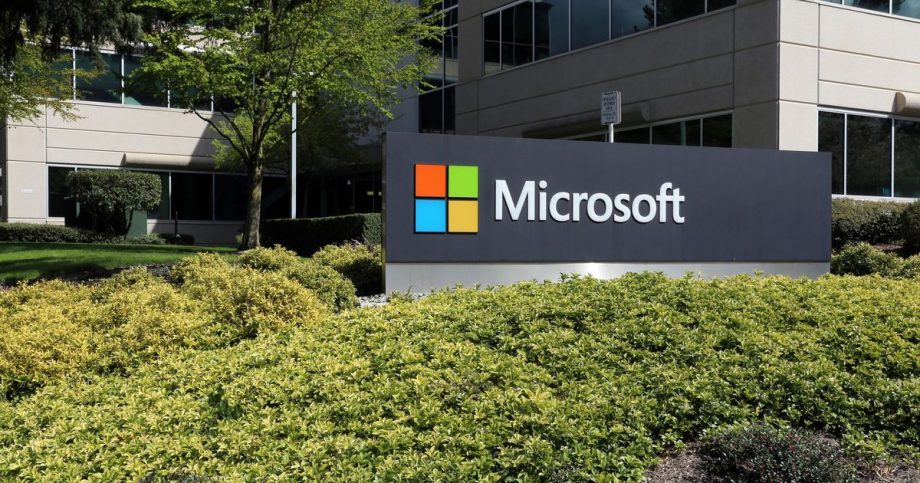 Umela inteligencia ako pasca Microsoft zazil na burze studenu sprchu