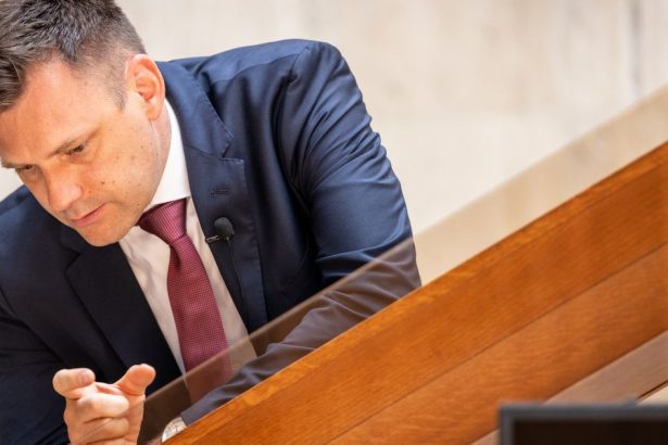 ohorky na uliciach su vizitkou tomasa tarabu slovensku hrozia sankcie nazor michala saba