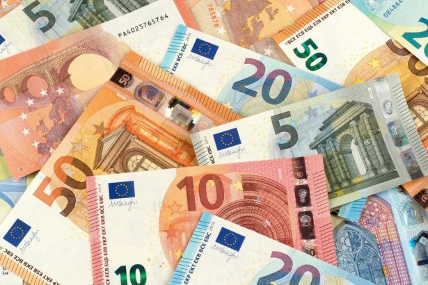 Aj bezplatne ucty prinaj obrovsk sumy Revolut oznamil rekordn zisk a rast na Slovensku