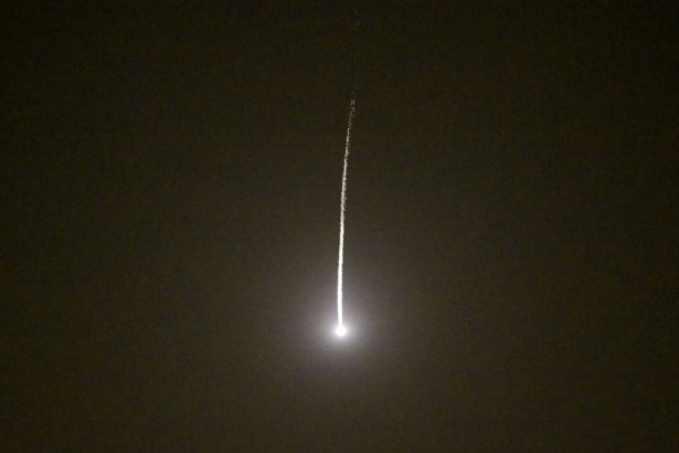 Chamenei je mrtvy Nech zije Chamenei nazor Victora Breinera