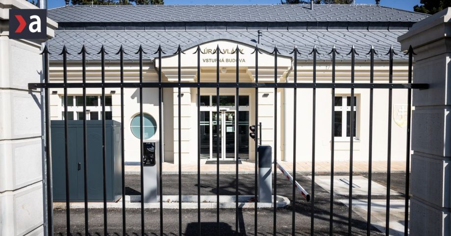 Dostavba Uradu vlady vyzera ako pohostinstvo Je to dokonal pomnk neschopnosti tch ktor vldnu nzor Alexandry Kusej