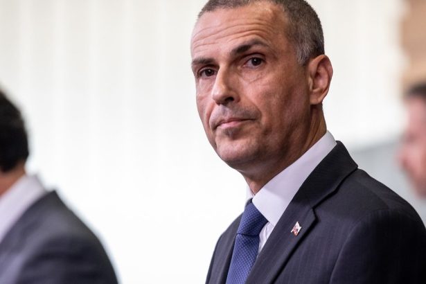 Dramaticky vybor o darovani MiGov Maros Zilinka predcasne odisiel nesetril kritikou