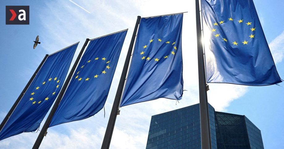 Financna infrastruktura ma geopoliticke nasledky Europa sa nechce spoliehat na inych nazor Piera Cipolloneho