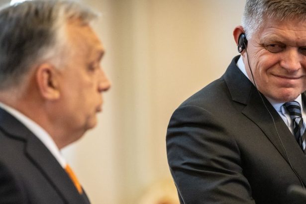 Koalicni politici moralizuju o nevdacnom Zelenskom O tom ako ponizovali Ukrajinu mlcia komentar Petra Weissa