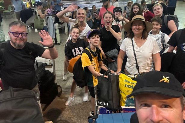Mali sme paniku z priletu do Dubaja Repatriacny let sme nakoniec zrusili hovoria uviaznuti Slovaci