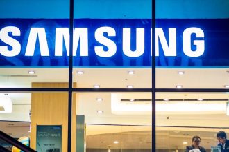 Suboj o cipovu dominanciu nabera na obratkach Samsung investuje miliardy do cipov buducnosti a pokrocilych robotov